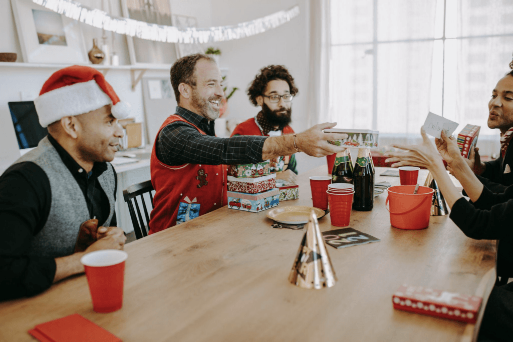 Always Give 100% At Work : Monday 13% Tuesday 22% Wednesday 39% Thursday  23% Friday 3%: Secret Santa Gifts For Coworkers Novelty Christmas Gifts for