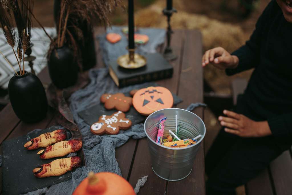 snacks are fun Halloween celebration ideas