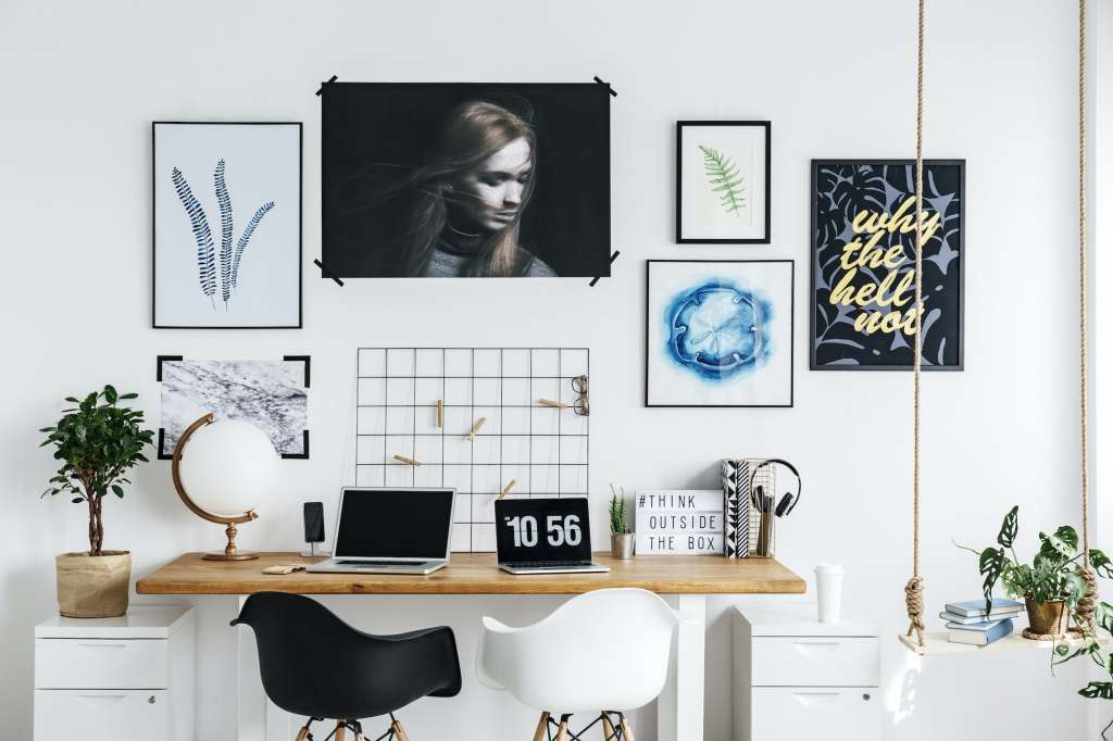 customize Artworks on the wall