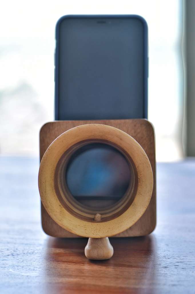 Handmade eco friendly natural wood smartphone speaker