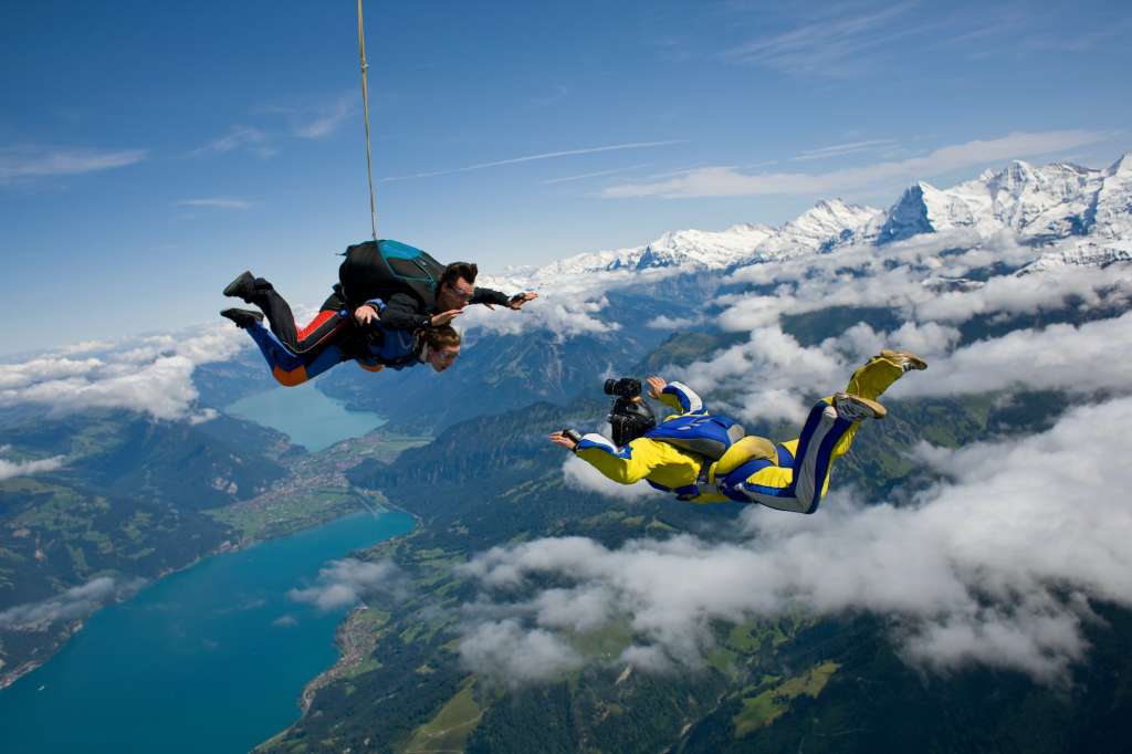 People experiencing skydiving